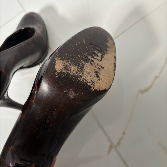 Stuart Weitzman - Gloss Tortoise - Picture 3 of 10